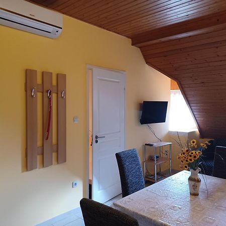 Balatongyörök Andrea Apartmanhaz מראה חיצוני תמונה