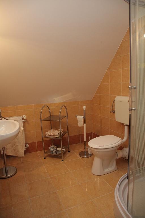 Balatongyörök Andrea Apartmanhaz מראה חיצוני תמונה