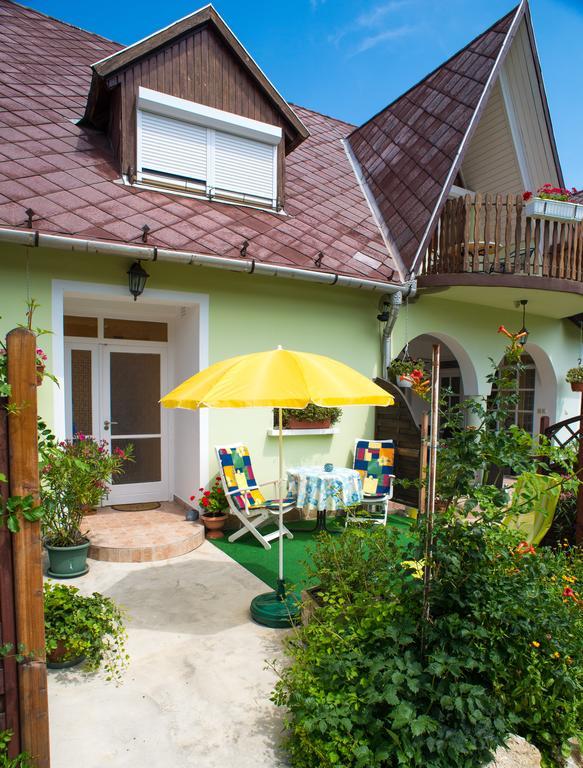 Balatongyörök Andrea Apartmanhaz מראה חיצוני תמונה