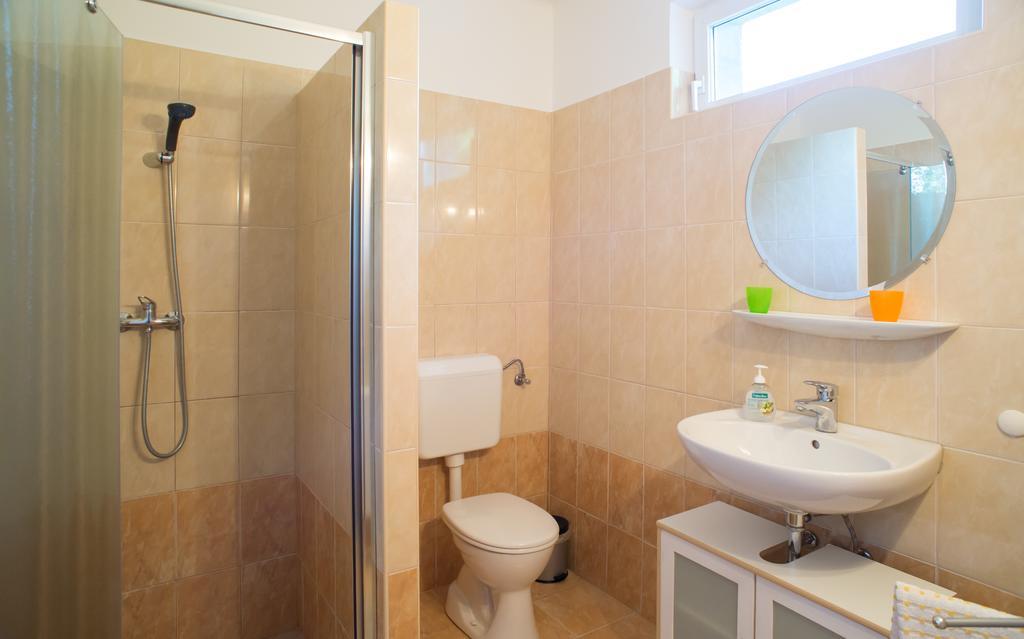 Balatongyörök Andrea Apartmanhaz מראה חיצוני תמונה